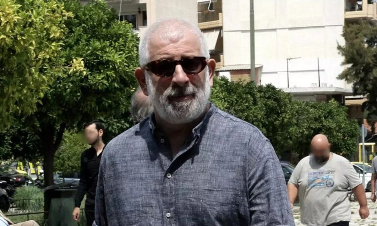 Πέτρος Φιλιππίδης: Στο νοσοκομείο με εγκεφαλικό