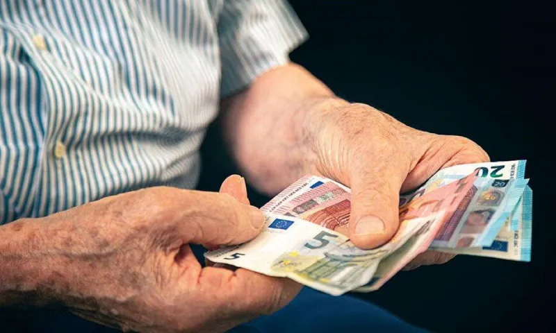 Συντάξεις: Τέλος στις πρόωρες συντάξεις δημοσίων υπαλλήλων - Πώς μπορούν