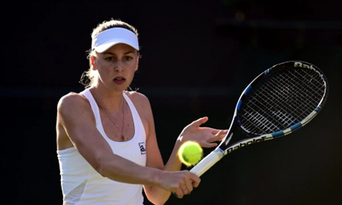 Το πρόσφατο περιστατικό στο Wimbledon με την υποχρεωτική αλλαγή... σουτιέν για τη Μιχαέλα Μπουζαρνέσκου έχει και παρελθόν!