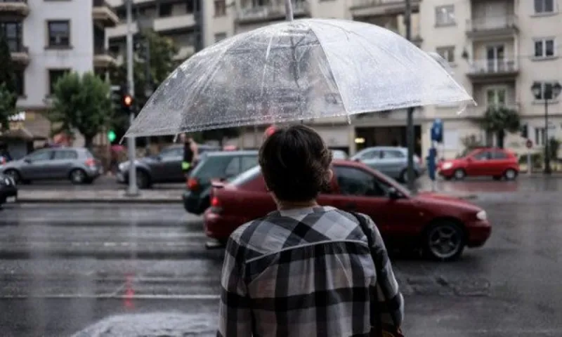 Καιρός (8/7): Ξανά βροχές και καταιγίδες την Παρασκευή - Πέφτει και η θερμοκρασία