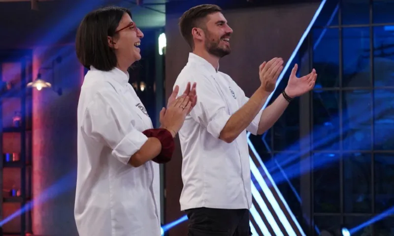 Masterchef: Πάνος και Καλλιόπη φωτογραφήθηκαν με το πιο απίστευτο πράγμα