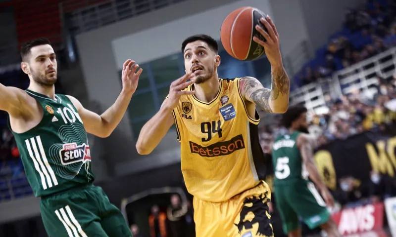 Basket League: Συνεχίζει με Κόνιαρη  η ΑΕΚ