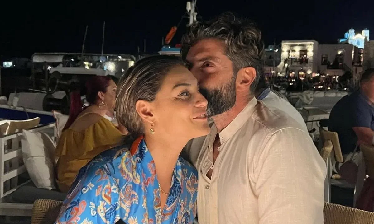 Survivor: Μαρτίκας - Βρισηίδα ετοιμάζουν την «ερωτική τους φωλιά»