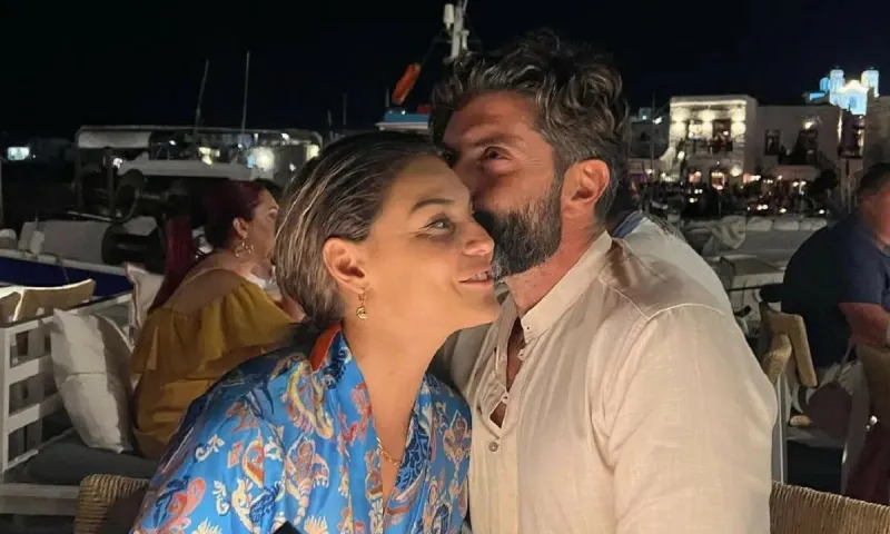 Survivor: Μαρτίκας -  Βρισηίδα ετοιμάζουν την «ερωτική τους φωλιά»