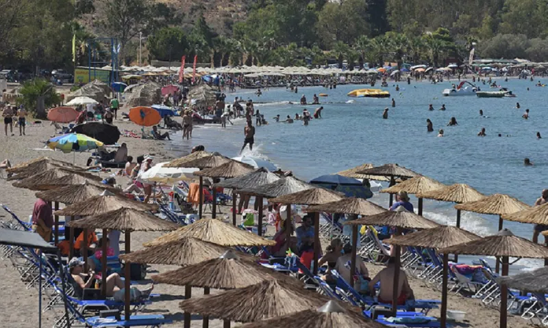 Τουρισμός για όλους: Ξεκίνησαν οι αιτήσεις - Πως θα πάρετε 150 ευρώ