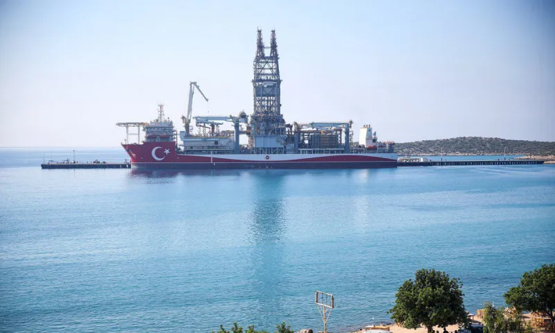 Ελληνοτουρκικά: Βγαίνει τουρκικό γεωτρύπανο για έρευνες στη Μεσόγειο - Θέλουν επεισόδιο οι Τούρκοι