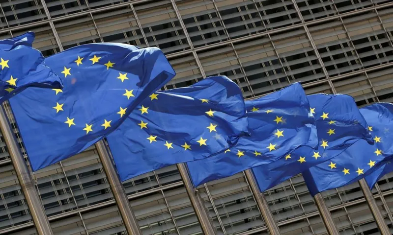 «Καρφί» Κομισιόν για την ελληνική κυβέρνηση: «Απαράδεκτη η παρακολούθηση πολιτικών αντιπάλων αν ισχύει»