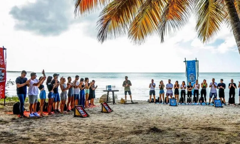 Survivor: Πασίγνωστο ζευγάρι σε live ερωτικές περιπτύξεις!