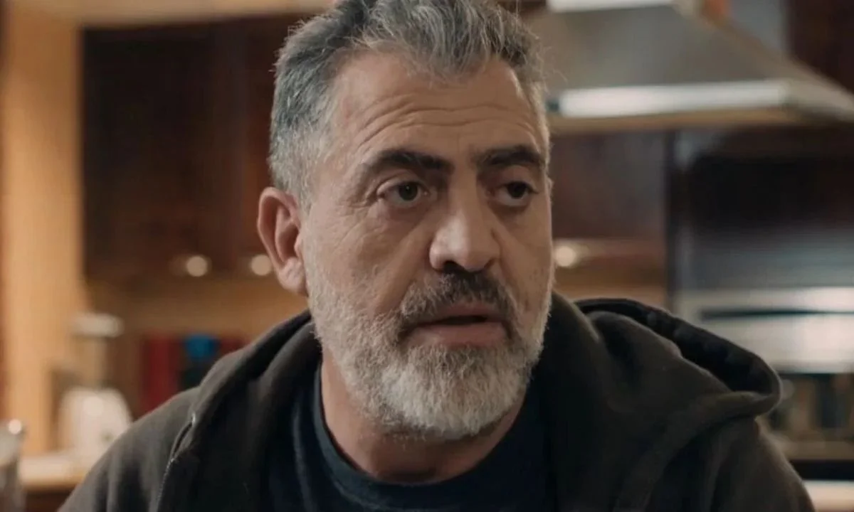 Η γη της ελιάς: Ο Δημοσθένης απαγάγει τη Βασιλική - Ο Λυκούργος μαθαίνει τα πάντα για τον Κωνσταντίνο!