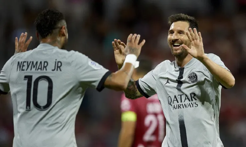 Ligue 1: Καλή στα «φιλικά» η Παρί - Τι θα γίνει όταν η μπάλα θα «καίει»;