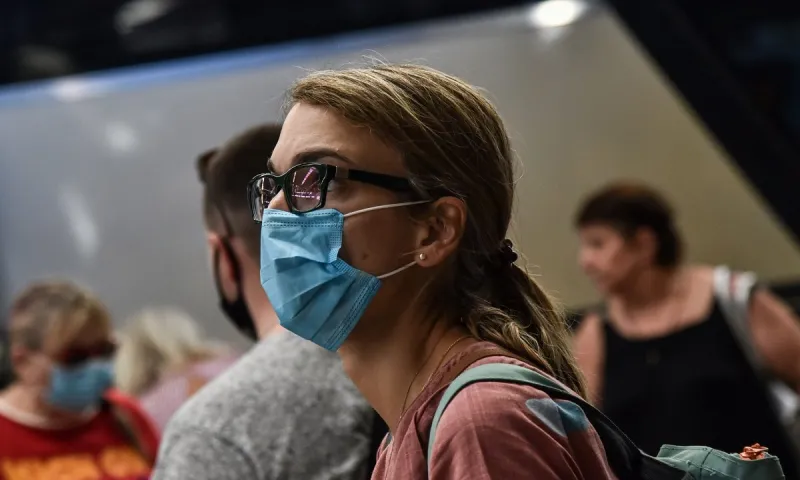 Κορονοϊός: Επιστρέφει η υποχρεωτική χρήση μάσκας - Πότε θα γίνει!