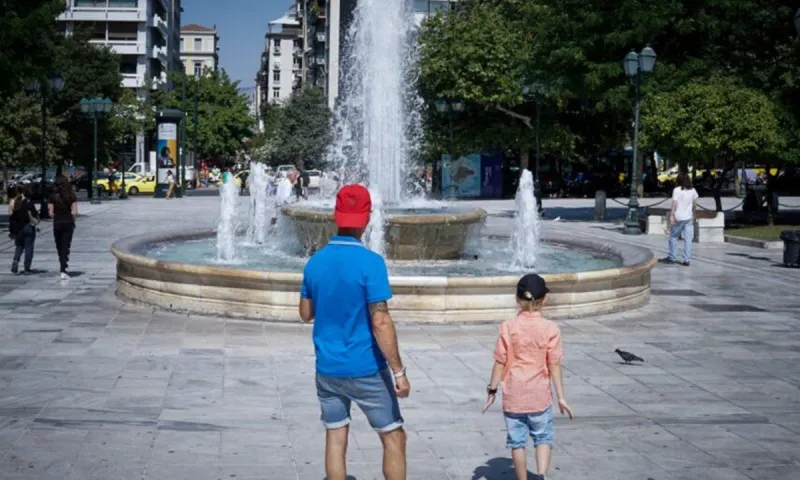Καιρός (9/8): Χτυπάει «κόκκινο» το θερμόμετρο - Ηλιοφάνεια σε ολόκληρη τη χώρα