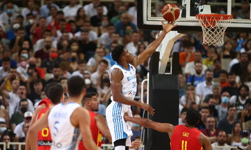 Ελλάδα- Ισπανία 86-70: Ρεσιτάλ Αντετοκούνμπο, πάρτι στο ΟΑΚΑ