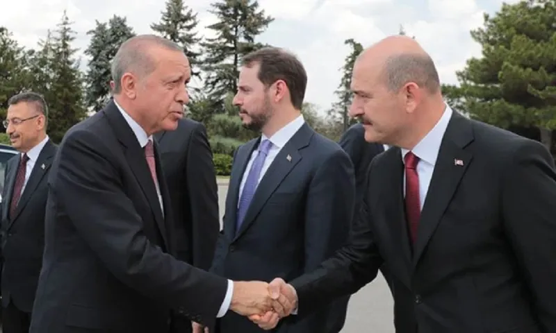 Τουρκία: Τρίζει η καρέκλα του Ερντογάν - Αυτοί θέλουν να τον φάνε