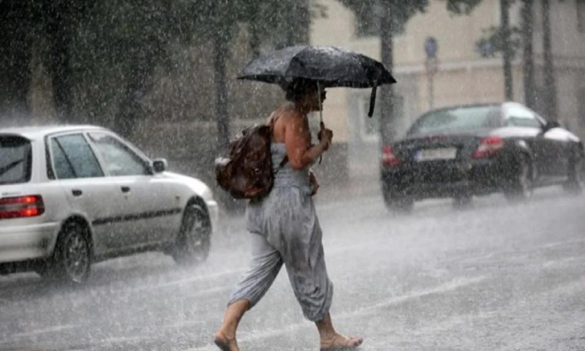 Καιρός (12/8): Επιδείνωση - Έρχονται βροχές και καταιγίδες