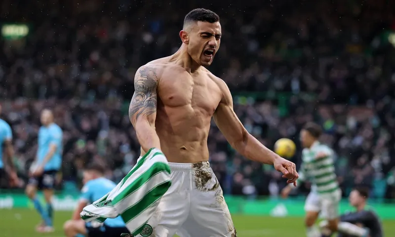 Γιακουμάκης: «Τρέλα» μαζί του από ομάδες της Premier League