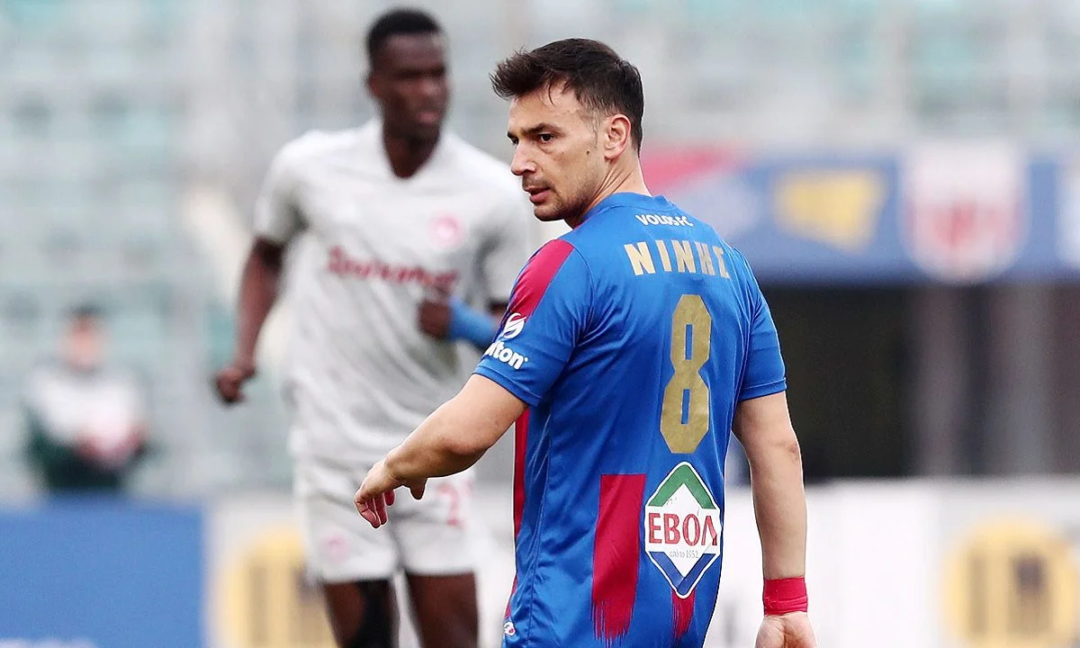 Super League 2 - transfer rumours: Ψάχτηκαν για μπαμ Απόλλων Σμύρνης, Αναγέννηση Καρδίτσας και Ηρακλής, παίκτη από Ολυμπιακό έκλεισε ο Θεσπρωτός