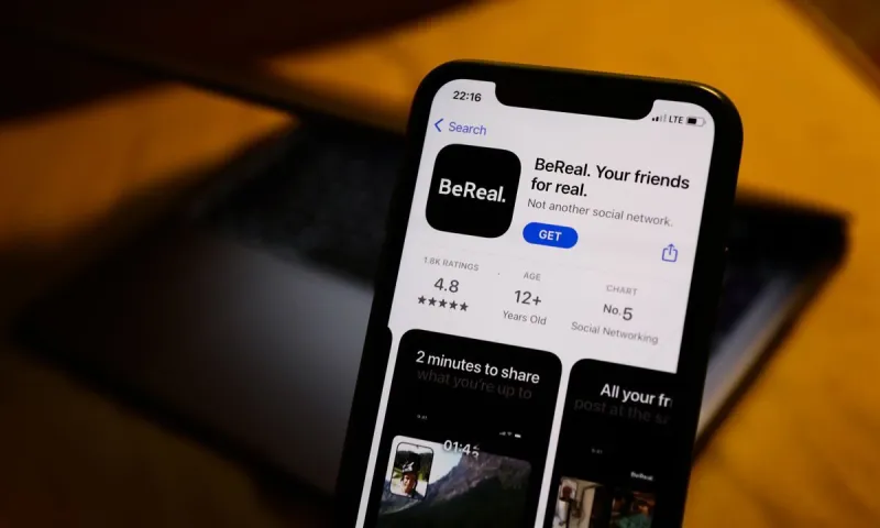 BeReal: Γι' αυτό κολλάνε όλοι με αυτή την εφαρμογή - Έτσι λειτουργεί!