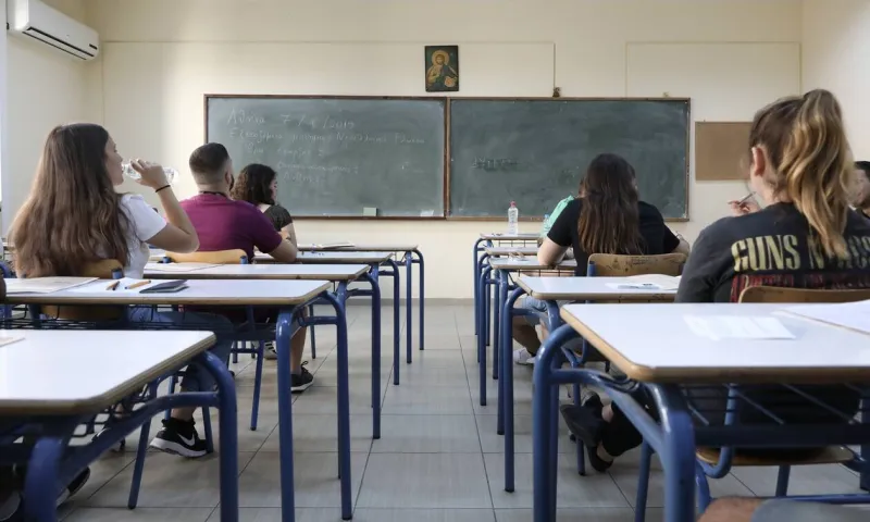Τακτικισμοί για να αφανίσουν τα θρησκευτικά από τα σχολεία: Δυνατότητα απαλλαγής και για ορθοδόξους μαθητές!