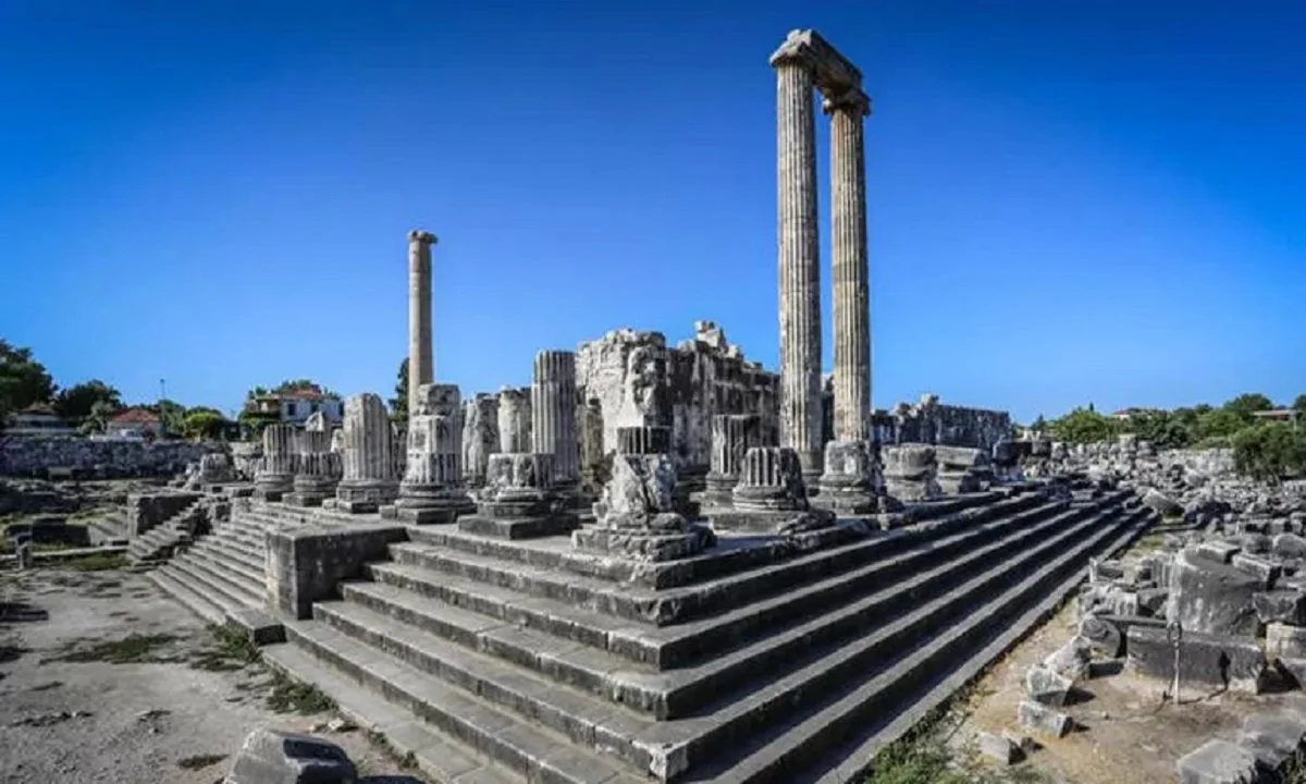 Η Τουρκία εκμεταλλεύεται ακόμα μία φορά την ελληνική ιστορία προκειμένου να αποκομίσει αρκετά μεγάλα χρηματικά ποσά.