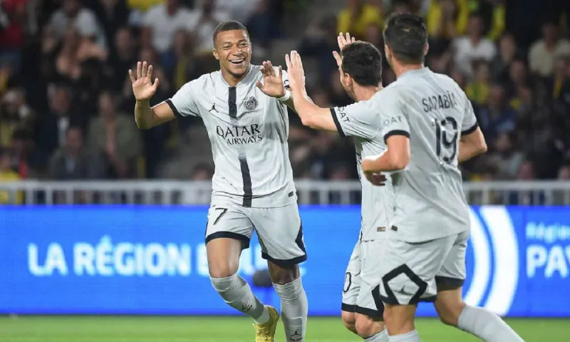 Ligue 1: Ψεκάστε, σκουπίστε, τελειώσαμε η Παρί Σεν Ζερμέν απέναντι στους «δέκα» της Ναντ
