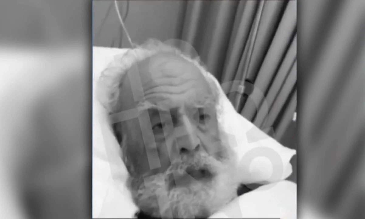 Ο άλλοτε ισχυρός πολιτικός άντρας, ζητά συγγνώμη για τα λάθη του - To συγκινητικό μήνυμα που έδωσε προς τον γιό του ο Άκης Τσοχατζόπουλος.