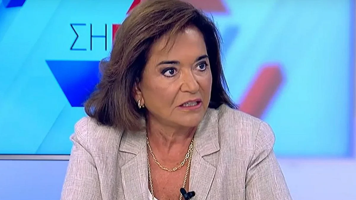 Μετά τις απειλές προς όσους σπάσουν το «απόρρητο» των υποκλοπών, η Ντόρα Μπακογιάννη βλέπει... «πράκτορες» πολιτικούς και δημοσιογράφους.