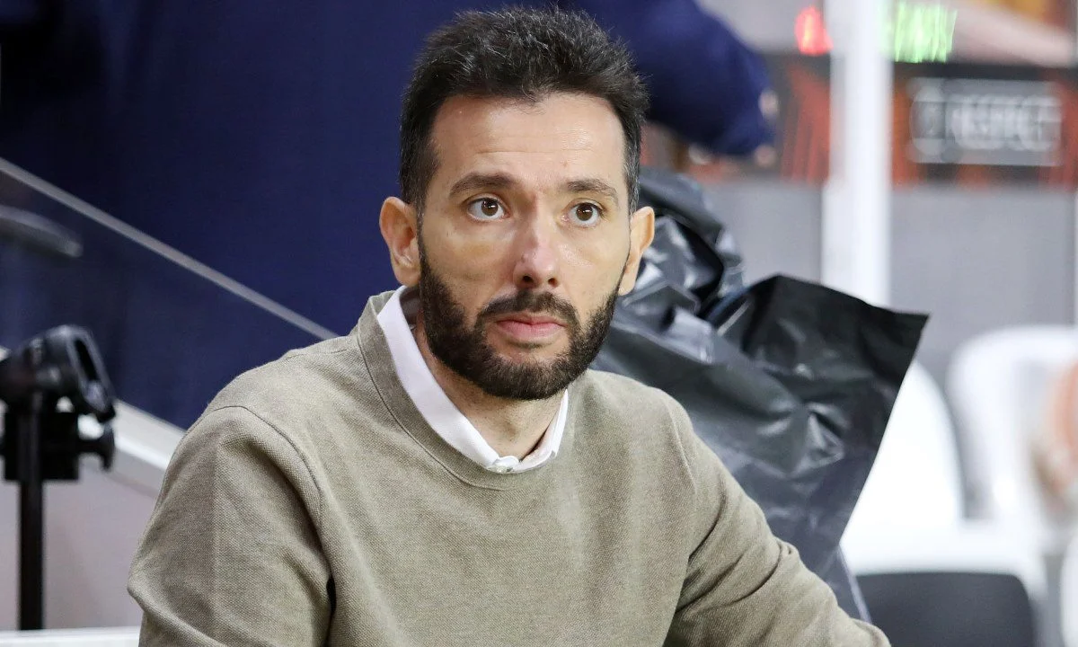 Ολυμπιακός: Δεν ήταν και η καλύτερη μέρα στη δουλειά του στον Ολυμπιακό για τον Κάρλος Κορμπεράν η αναμέτρηση με τη Ναντ.