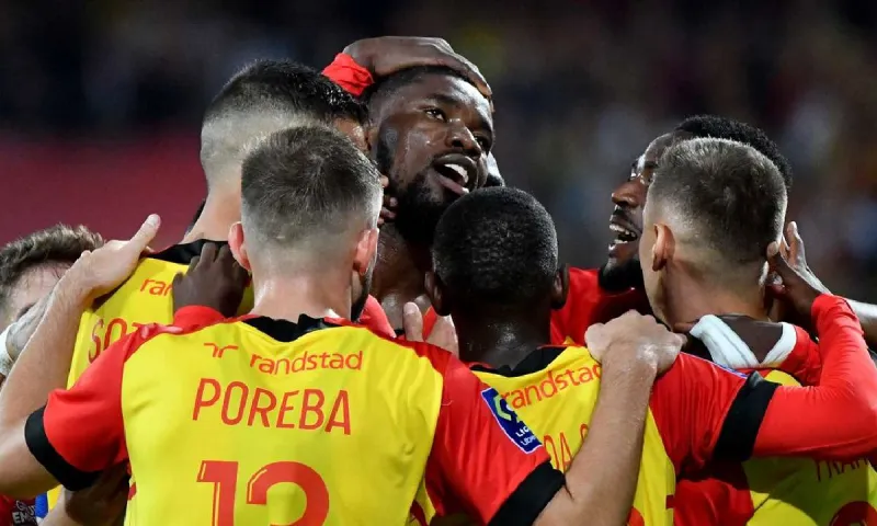 Ligue 1: Συνεχίζει ακάθεκτη η Λανς και πατάει κορυφή