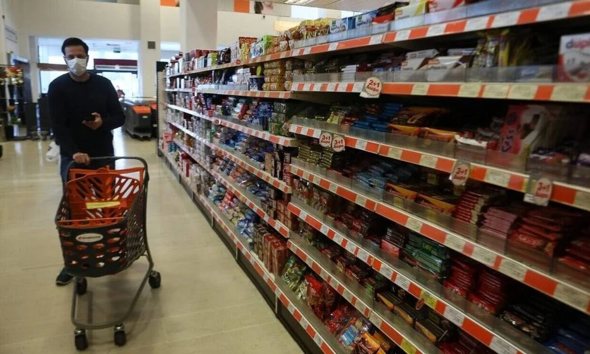 Επιταγή ακρίβειας - Food Pass 250 ευρώ Εν έτει 2022 οι πολίτες... ποντάρουν σε πάσης φύσεως pass για να τα βγάλουν πέρα.