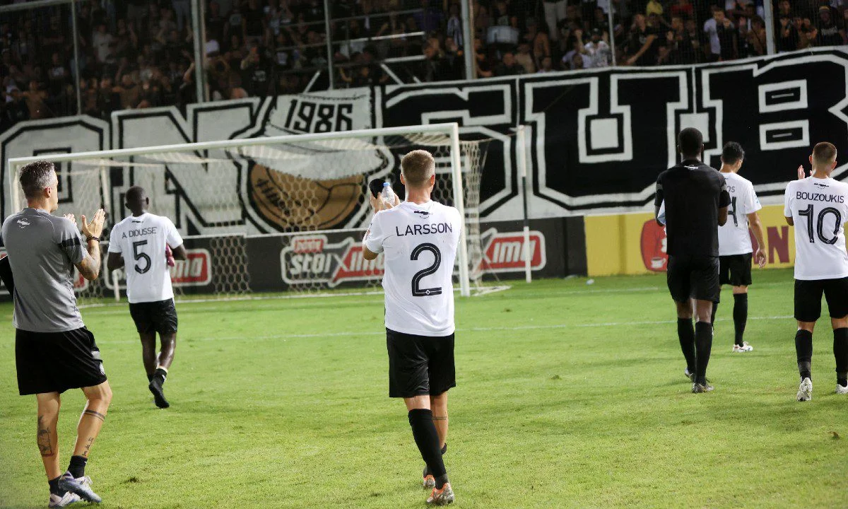 Super League νέα 13/9: Στα αποδυτήρια του ΟΦΗ και ομιλία Μηνά Λυσάνδρου στους ποδοσφαιριστές. Ανακοινώθηκε επίσημα από τον ΠΑΣ Γιάννινα ο Κλαουντιού Μπαλάν, προς επιβεβαίωση του Sportime. Η Λαμία ζήτησε να την παίζουν ξένοι διαιτητές, αλλά το αίτημα έχ…