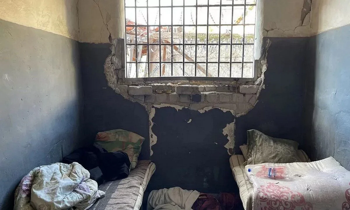 Ουκρανία: Τα κελιά των ρωσικών βασανιστηρίων - Σκληρές εικόνες