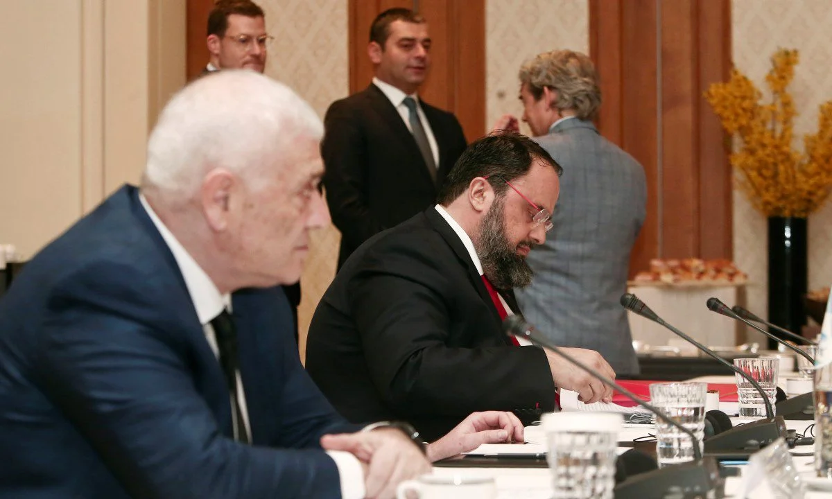 Εγκαίνια OPAP Arena: Γεμάτη ήταν η επιστολή που έστειλε ο Βαγγέλης Μαρινάκης στον Δημήτρη Μελισσανίδη, αλλά η πλάκα θα ήταν να πήγαινε.