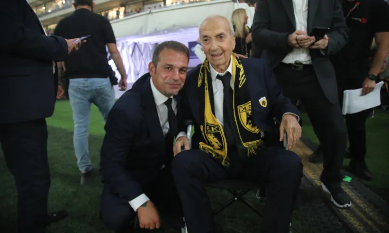 ΑΕΚ: Χαμός στην OPAP Arena για τον Ντέμη - Έπεσε το γήπεδο - Γιούχα σε Μπάγεβιτς