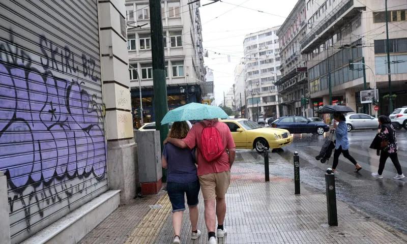 Καιρός για όλα τα γούστα - Καλοκαίρι και φθινόπωρο μέσα στο Σαββατοκύριακο!