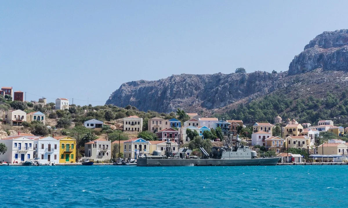 Ελληνοτουρκικά: Συνεχίζει το «χαβά» του ο Τουρκικός τύπος, κάνοντας λόγο για 23 ελληνικά νησιά με αμερικανικά όπλα.