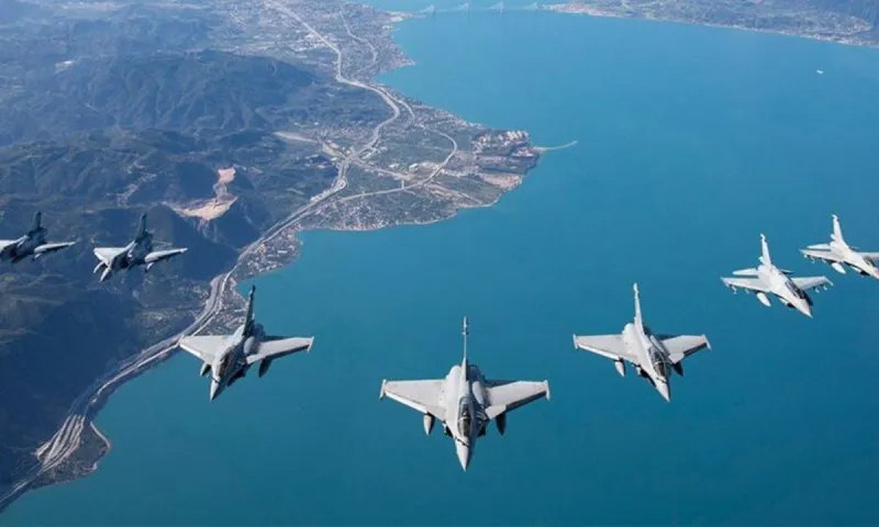Eλληνοτουρκικά: Έτσι η Τουρκία θέλει να τυφλώσει ελληνικά πλοία και αεροπλάνα στο Αιγαίο - Το λέει πια ξεκάθαρα