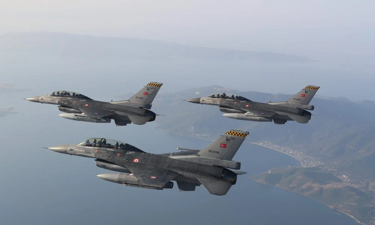 Δυσάρεστη εξέλιξη για Τούρκο πιλότο είχε η απόπειρα παρενόχλησης ελληνικών μαχητικών F-16 - Από τύχη δεν συνετρίβη με το μαχητικό του!