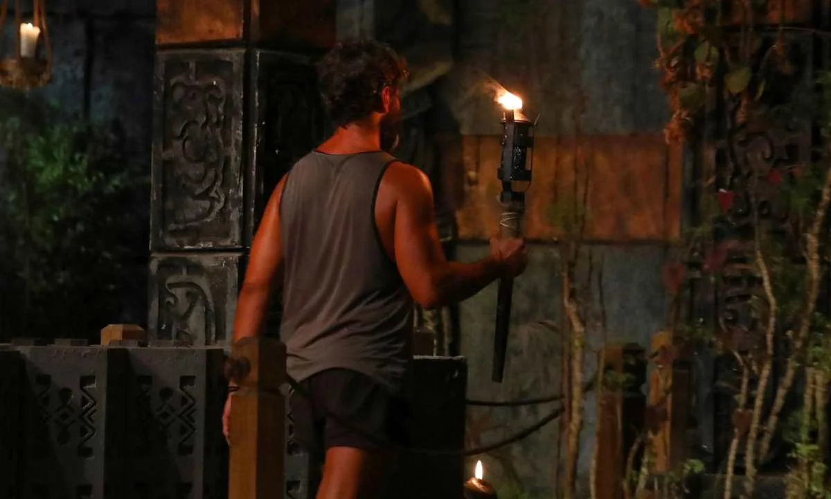 Survivor spoiler: Ανατροπή με ένα ακόμα ζευγάρι να μπαίνει στο Survivor All Star. Αρχικά φάνηκε να χωρίζονται οι δυο τους, αλλά θα ναι μαζί.