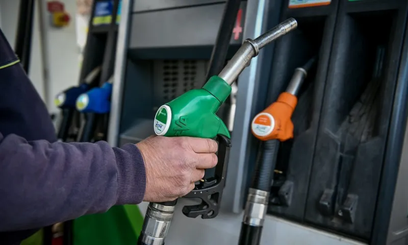 «Fuel Pass» χωρίς αίτηση - Ποιοι το δικαιούνται - Πότε θα δοθεί και με ποιόν τρόπο