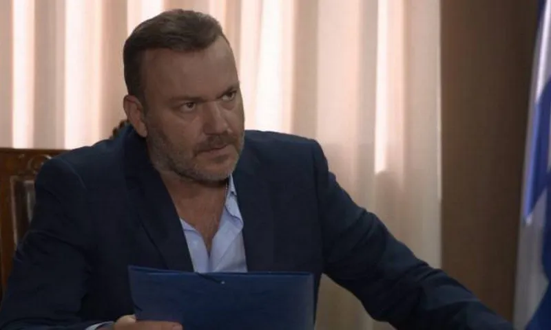 Τρία Μίλια επόμενα επεισόδια: Η μαφία εκβιάζει τον Τίμο