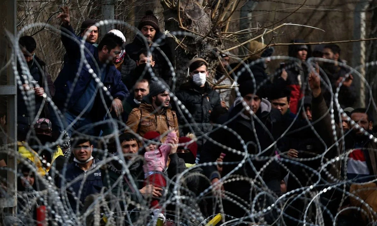 Τουρκία: Τριπλή απειλή στα σύνορά μας - Πώς οι Τούρκοι συγκεντρώνουν μετανάστες σε Αδριανούπολη, περίχωρα της Σμύρνης και Μαρμαρίδα.