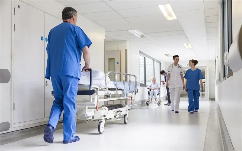 Το ΕΣΥ καταστρέφεται και γίνεται «μαγαζάκι» - Πλήρης εμπορευματοποίηση της Υγείας με τα απογευματινά χειρουργεία