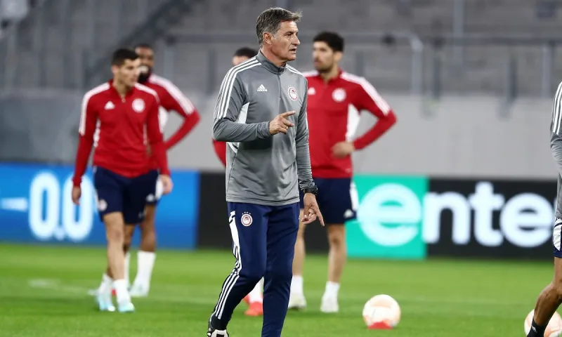 Ολυμπιακός: Προβάδισμα η 4άδα στην άμυνα – Ψάχνει τρόπο να ξεκουράσει τον Ρεάμπτσιουκ ο Μίτσελ