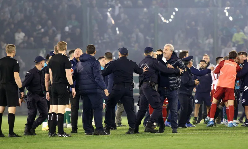 Αποκλειστικό: Προσπάθεια απώθησης και ύβρεις - Το Φύλλο Αγώνα φέρνει σε δύσκολη θέση τον Ολυμπιακό!