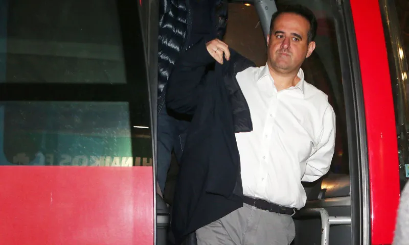Πλακίτσα ο Νικολακόπουλος με μετακόμιση του Ολυμπιακού στην Κύπρο – «Καλή ιδέα», είπε ο Καρπετόπουλος – Τα έβαλε και με τον Ντέμη!