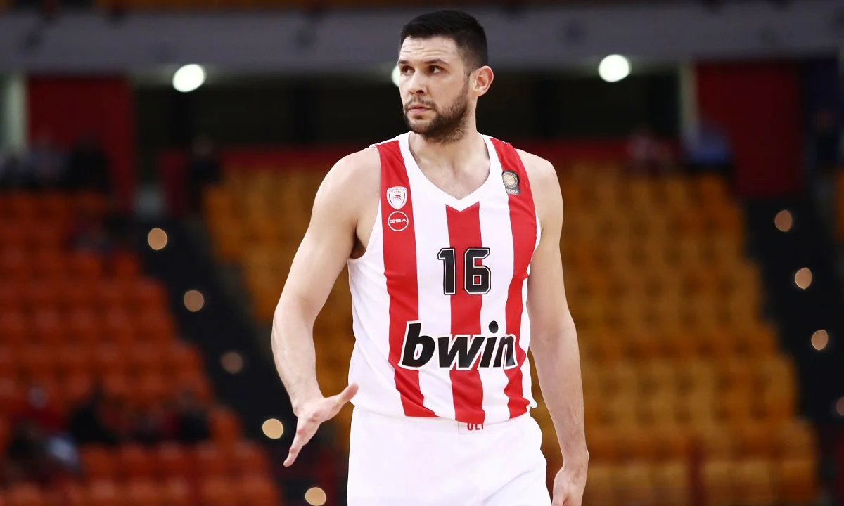 Ασφαλώς κι ελάχιστοι θα περίμεναν ότι ο Κώστας Παπανικολάου θα μπορούσε να κατακτήσει πρωτιά σε στατιστικό στοιχείο στην Euroleague.