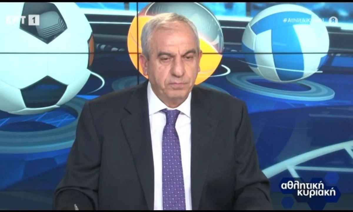 Ξεκάθαρο οφσάιντ πριν από τη φάση που ζητάει πέναλτι η ΑΕΚ κόντρα στον Ολυμπιακό. Δεν βλέπει κόκκινη στον Εμβιλά ο Παναγιώτης Βαρούχας.