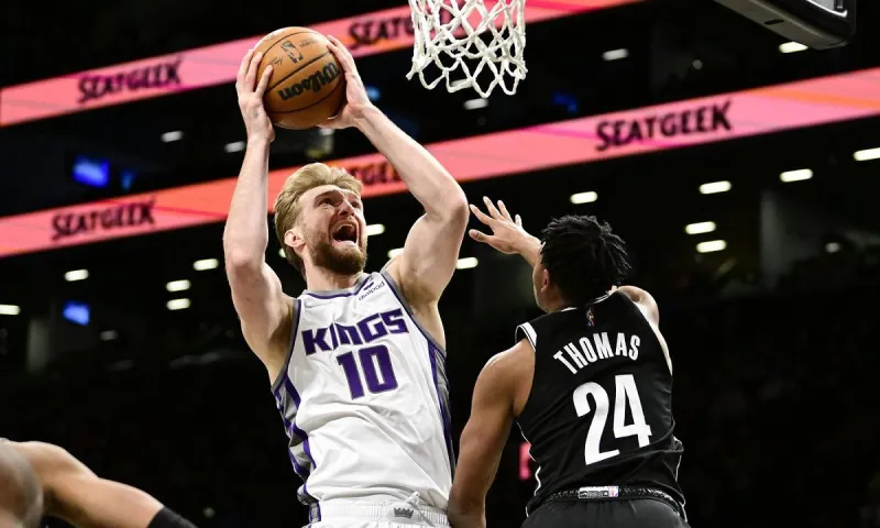 NBA Αποτελέσματα: Διέλυσαν τους Νετς οι Κινγκς – Συνεχίζει να «κουβαλάει» τους Μάβερικς ο Ντόντσιτς!