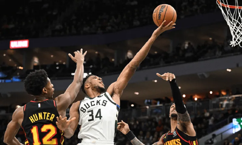 Άγγιξε το triple double ο Γιάννης Αντετοκούνμπο - Επέστρεψαν στις νίκες οι «λαβωμένοι» Μπακς